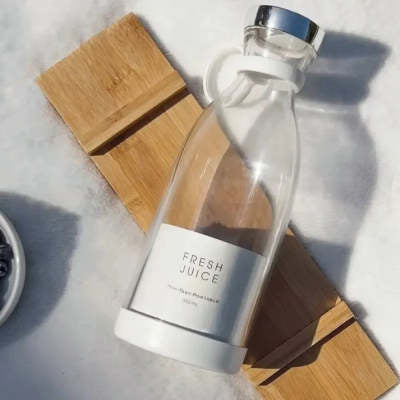 "4-Blade Portable Blender - USB-C Rechargeable Juice Maker"